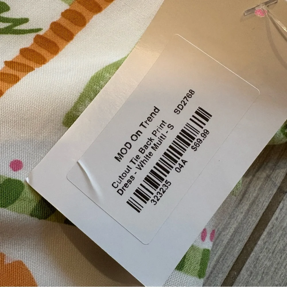 NWT, Mod On Trend Secret Symphony Cutout Tie Back Print Dress!, Sz S - Picture 16 of 16